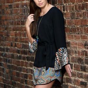 ✨✨3 for 30✨✨Pink Owl printed bell sleeve dress.